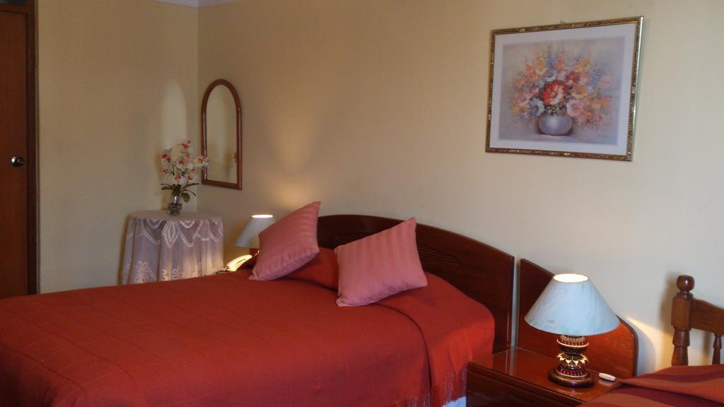 Copacabana Hotel Tacna Bagian luar foto