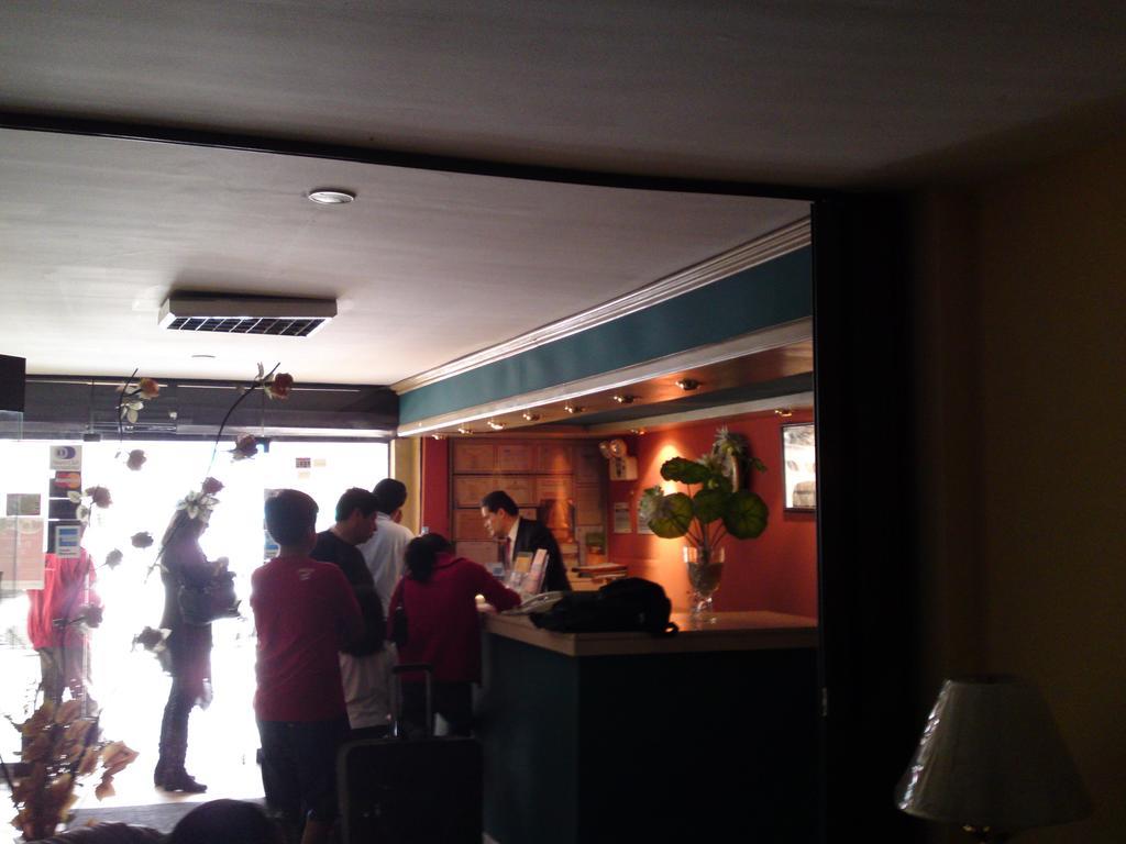 Copacabana Hotel Tacna Bagian luar foto