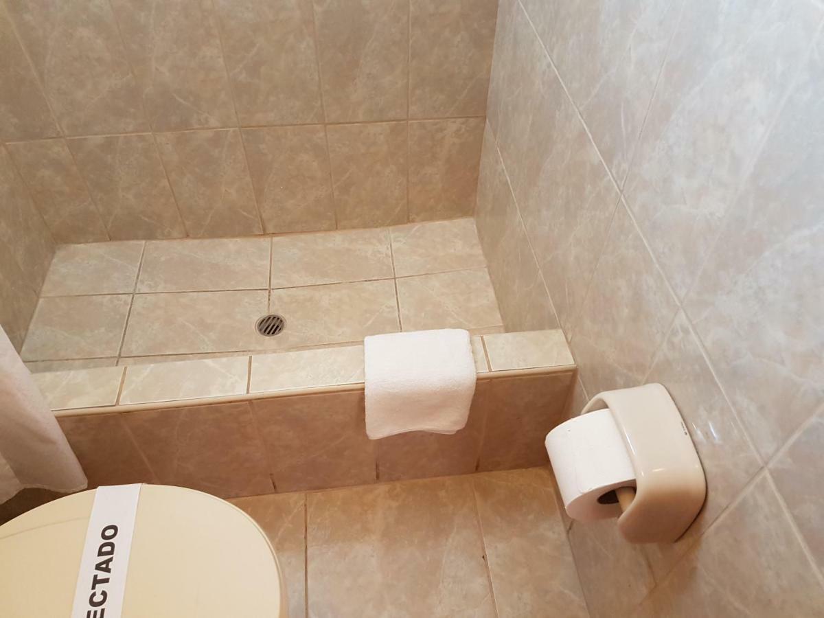 Copacabana Hotel Tacna Bagian luar foto